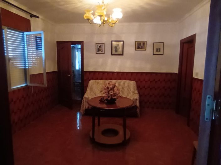 Image No.7-5 Bed Townhouse for sale