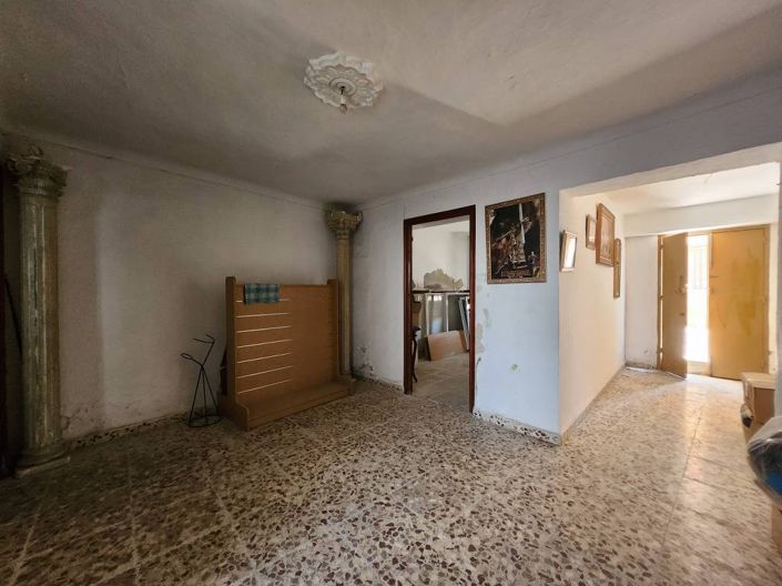 Image No.6-5 Bed Townhouse for sale