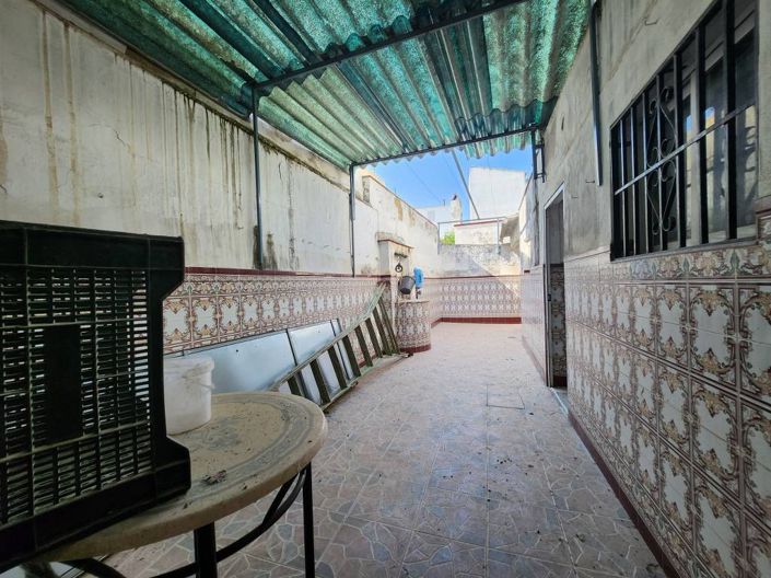 Image No.10-5 Bed Townhouse for sale