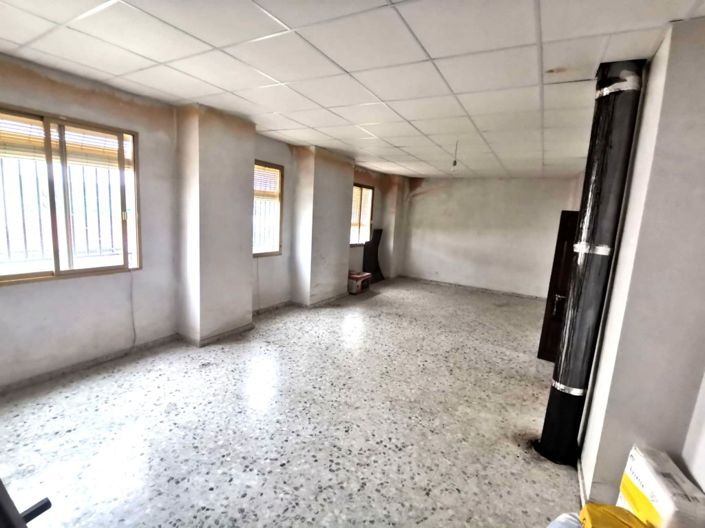 Image No.24-4 Bed Country House for sale