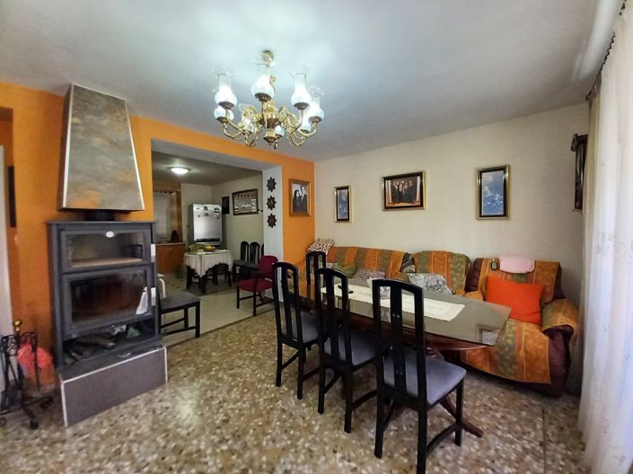 Image No.8-4 Bed Country House for sale