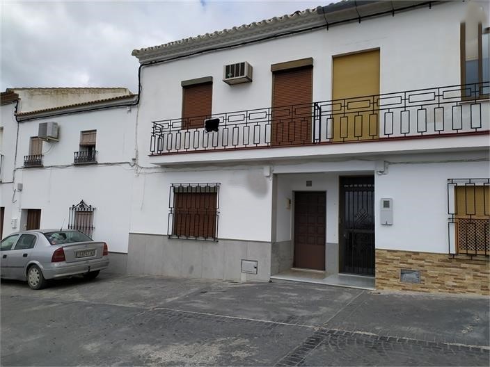 Image No.1-Maison de ville de 5 chambres à vendre à Santaella