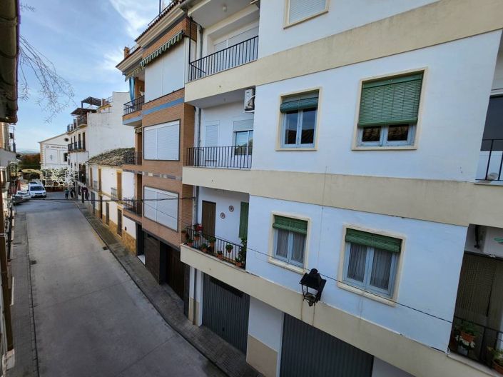 Image No.9-Maison de ville de 6 chambres à vendre à Iznájar