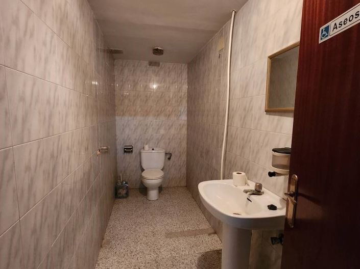 Image No.8-Commercial à vendre à Rute