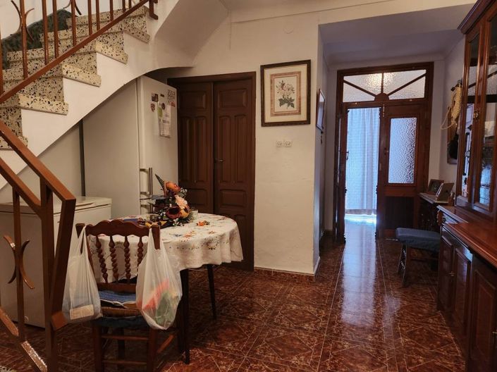 Image No.5-3 Bed Townhouse for sale