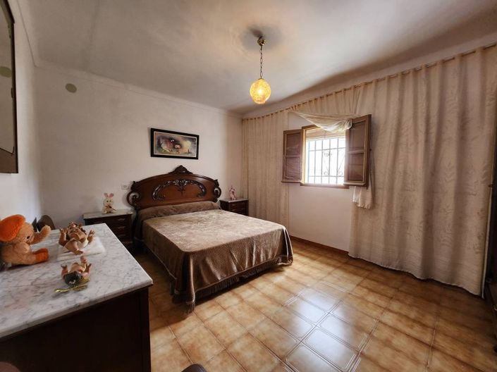 Image No.9-Maison de campagne de 4 chambres à vendre à Iznájar