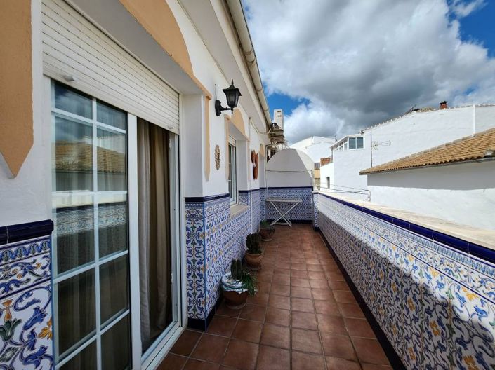 Image No.16-4 Bed Townhouse for sale