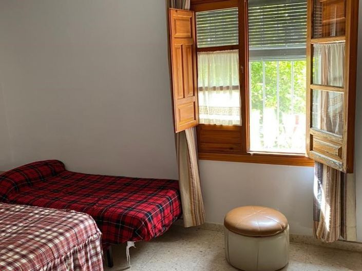 Image No.19-5 Bed Chalet for sale