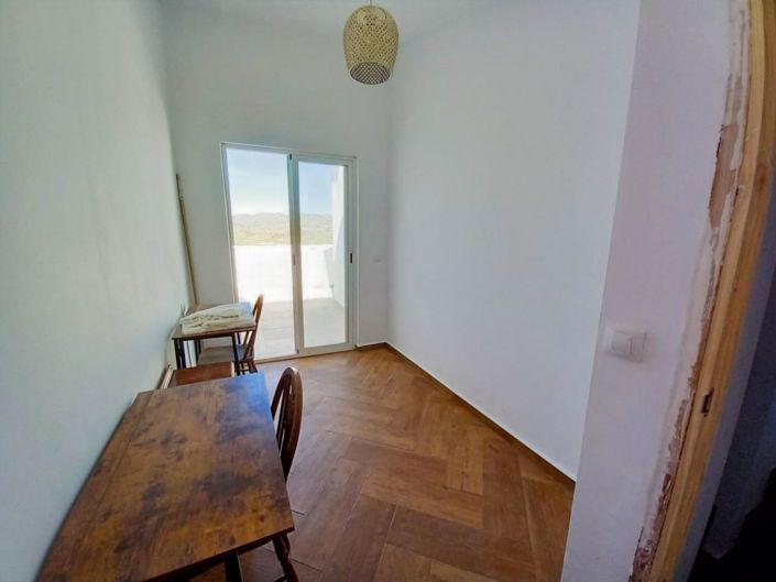 Image No.20-3 Bed Townhouse for sale