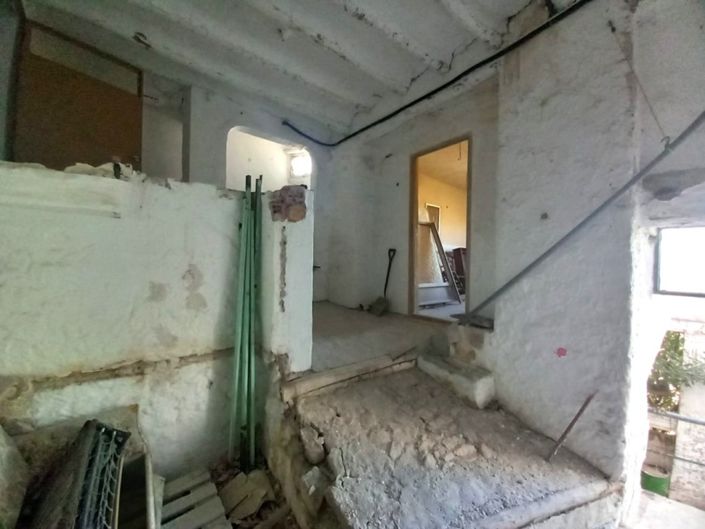 Image No.33-3 Bed Townhouse for sale