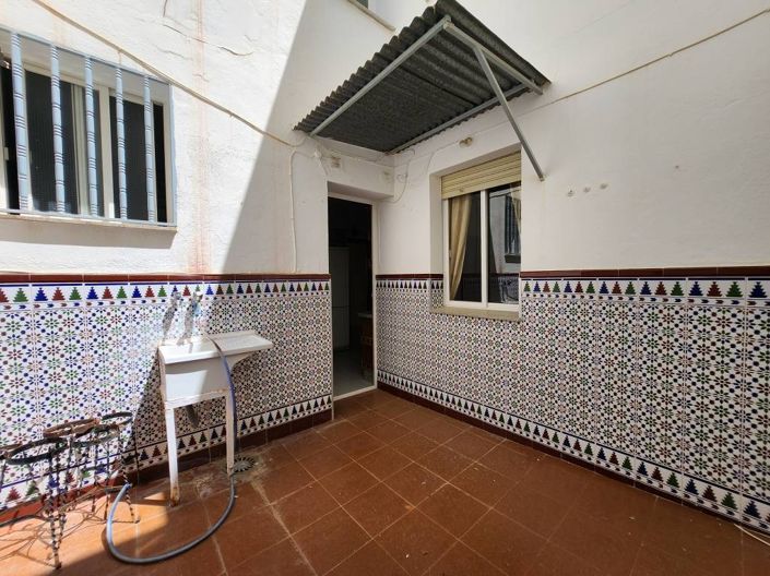 Image No.15-3 Bed Apartment for sale