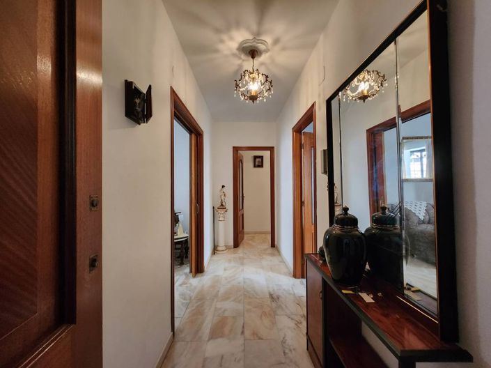 Image No.18-3 Bed Apartment for sale