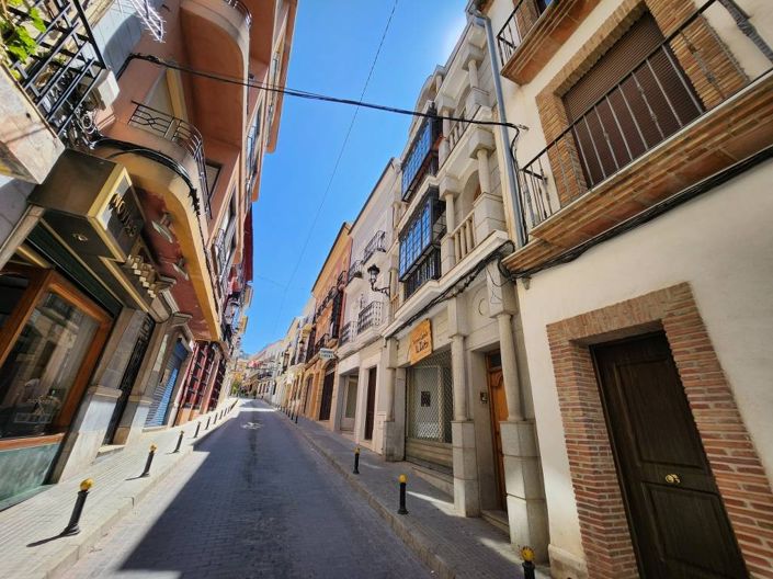 Image No.7-3 Bed Apartment for sale