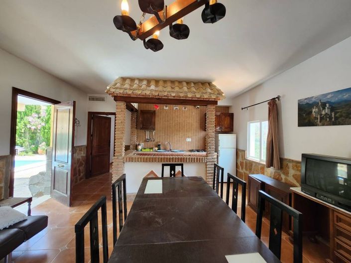 Image No.5-3 Bed Chalet for sale