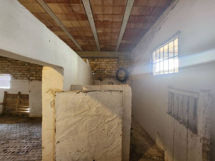 Image No.18-3 Bed Townhouse for sale