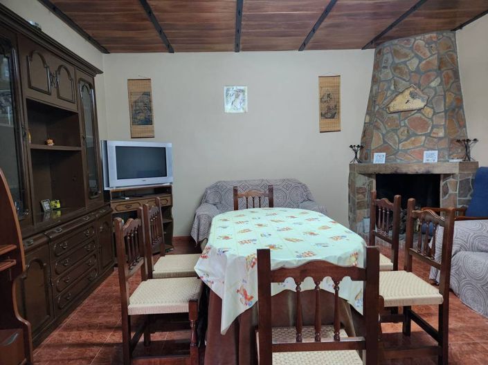 Image No.3-2 Bed Country House for sale