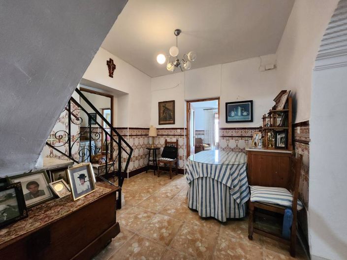 Image No.4-5 Bed Townhouse for sale