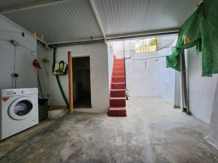 Image No.20-3 Bed Townhouse for sale