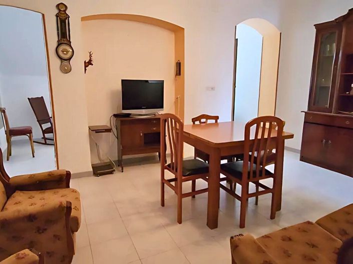 Image No.3-6 Bed Townhouse for sale