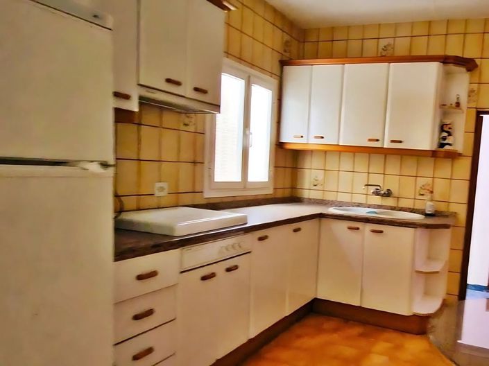 Image No.4-6 Bed Townhouse for sale