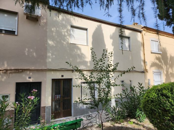 Image No.5-6 Bed Townhouse for sale