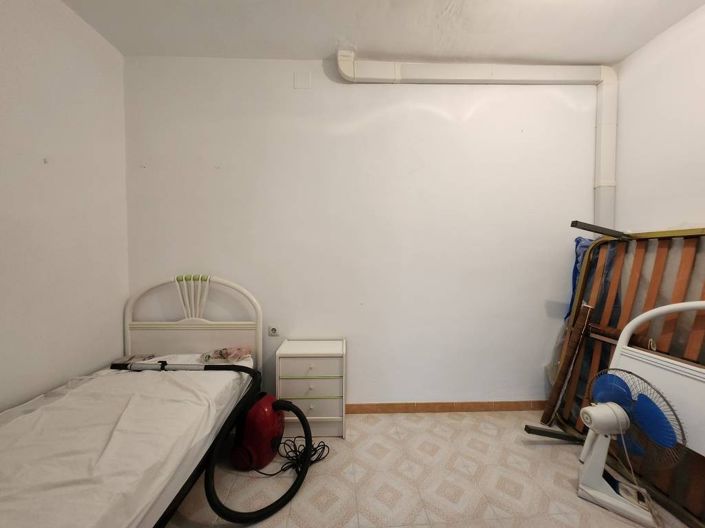 Image No.14-2 Bed Townhouse for sale