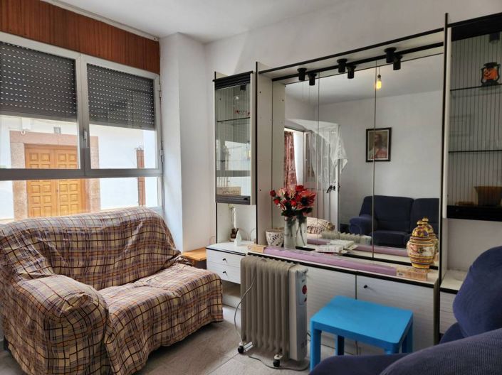 Image No.8-2 Bed Townhouse for sale