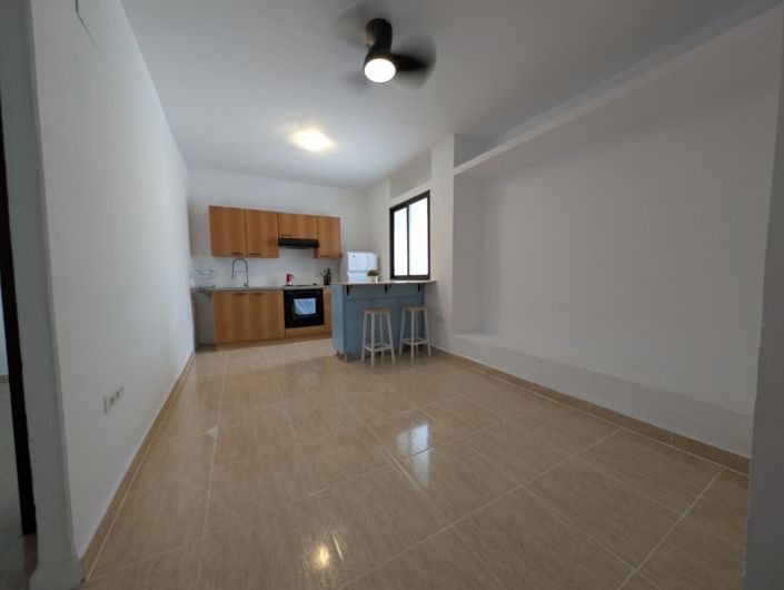 Image No.4-3 Bed Townhouse for sale