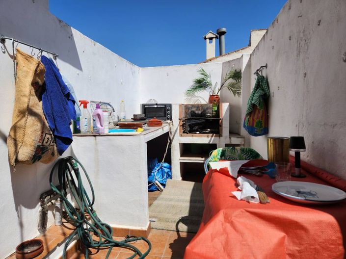 Image No.16-3 Bed Townhouse for sale