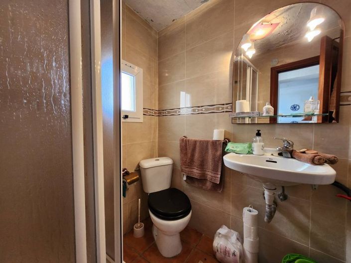 Image No.19-3 Bed Townhouse for sale