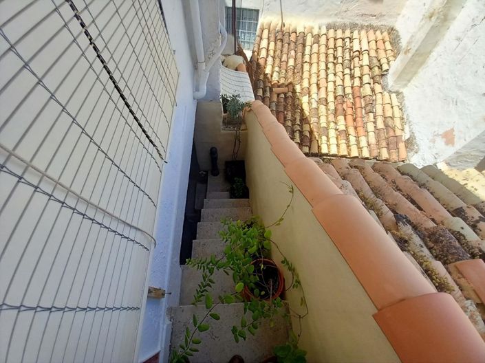 Image No.13-3 Bed Townhouse for sale