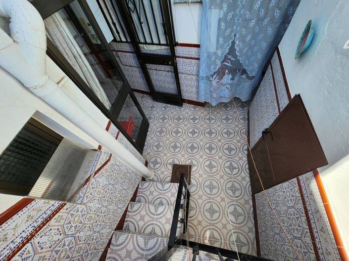 Image No.11-4 Bed Townhouse for sale