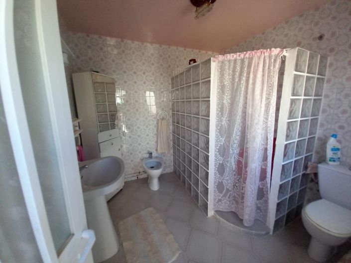 Image No.24-3 Bed Bungalow for sale