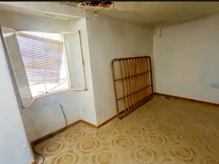 Image No.27-3 Bed Townhouse for sale