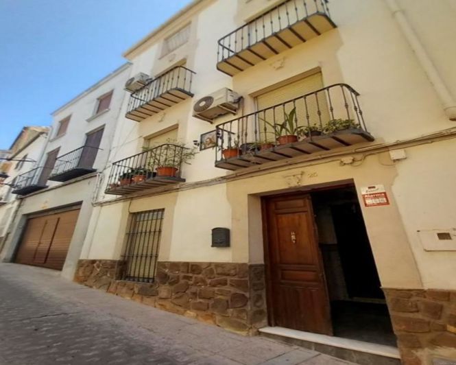 Image No.3-Maison de ville de 4 chambres à vendre à Martos