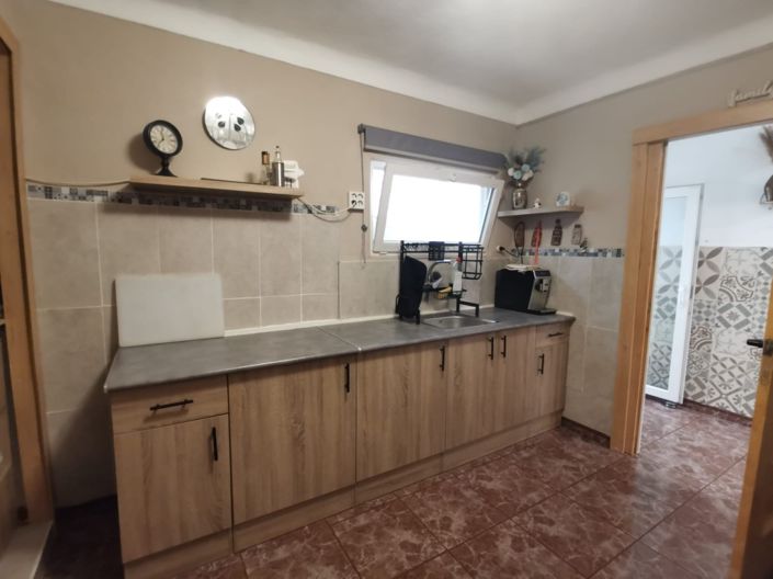 Image No.11-4 Bed Townhouse for sale