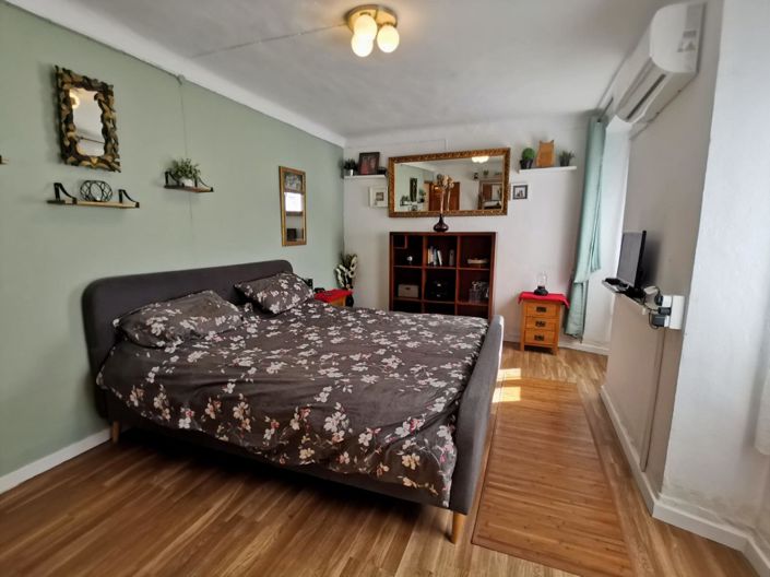 Image No.24-4 Bed Townhouse for sale