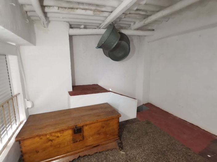 Image No.37-4 Bed Townhouse for sale