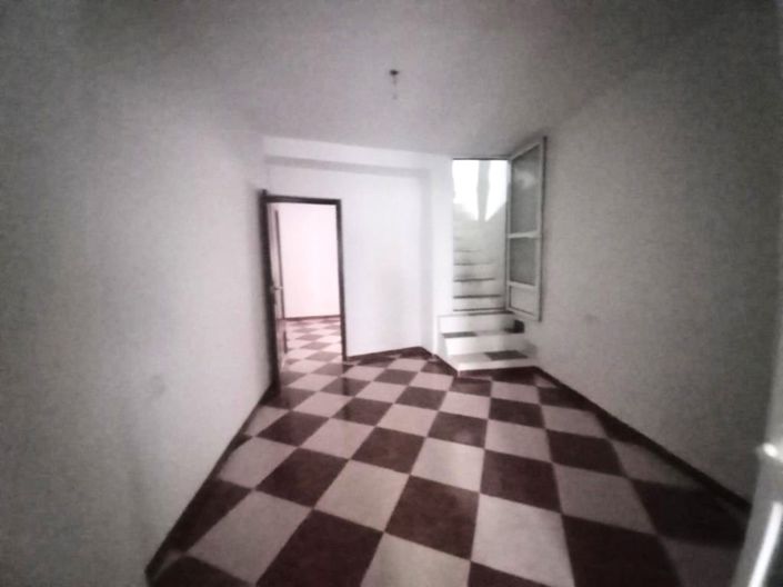 Image No.12-3 Bed Townhouse for sale