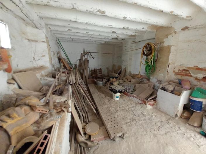 Image No.15-5 Bed Townhouse for sale