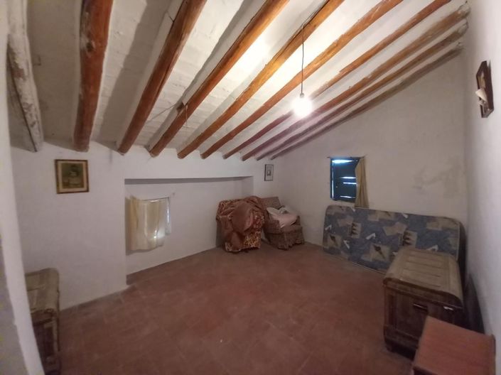 Image No.30-5 Bed Townhouse for sale