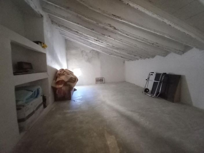 Image No.31-5 Bed Townhouse for sale