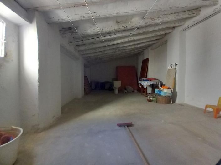 Image No.33-5 Bed Townhouse for sale