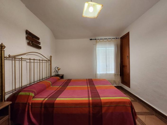 Image No.8-6 Bed Country House for sale