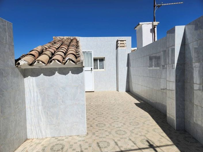 Image No.13-4 Bed Townhouse for sale