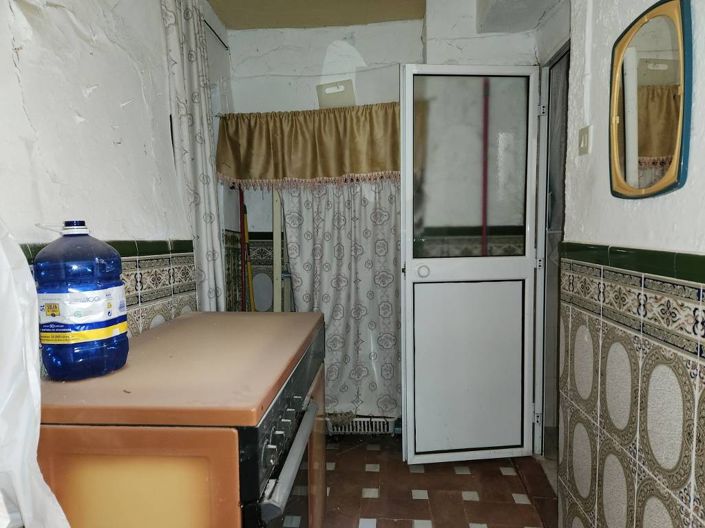 Image No.20-4 Bed Townhouse for sale