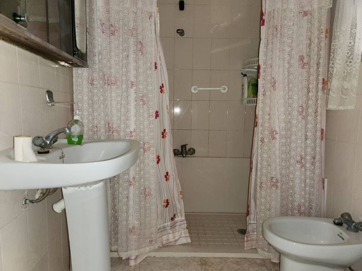 Image No.21-4 Bed Townhouse for sale