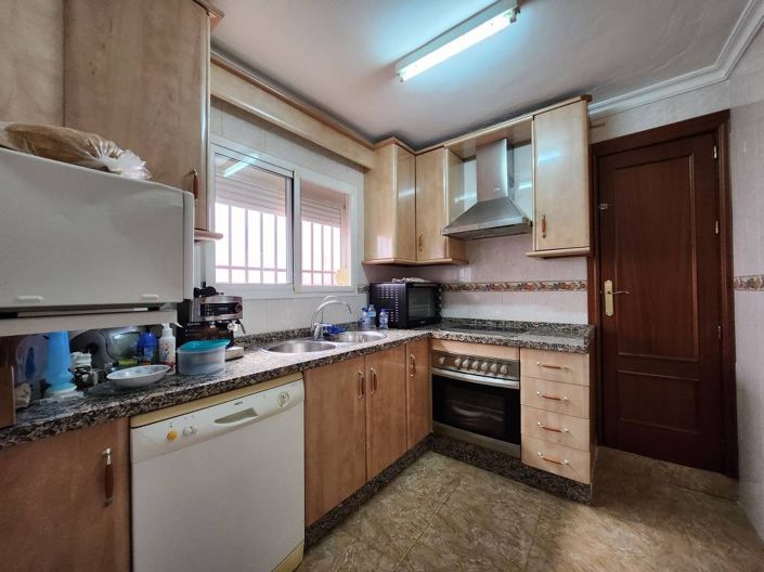 Image No.4-4 Bed Townhouse for sale