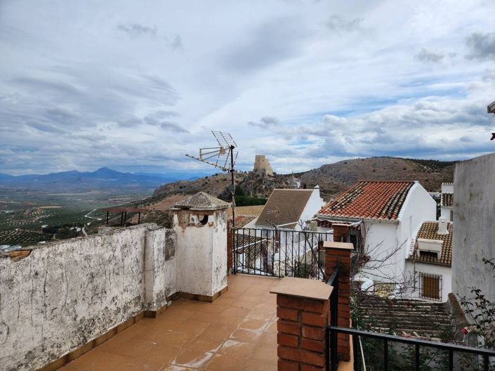 Image No.6-5 Bed Townhouse for sale