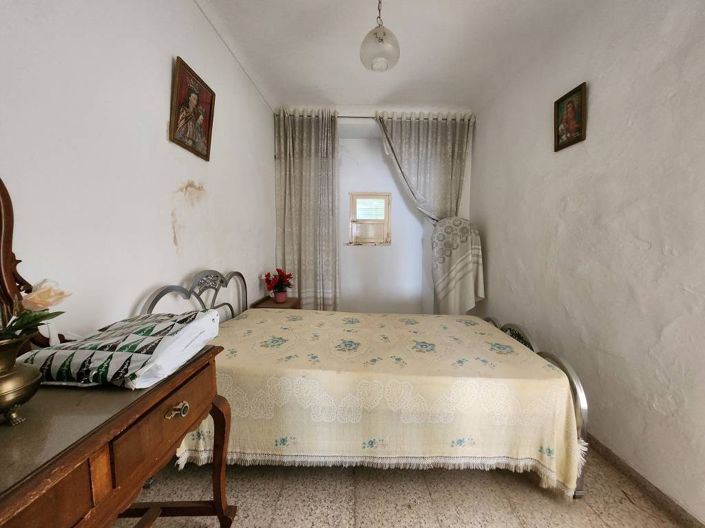 Image No.9-5 Bed Townhouse for sale